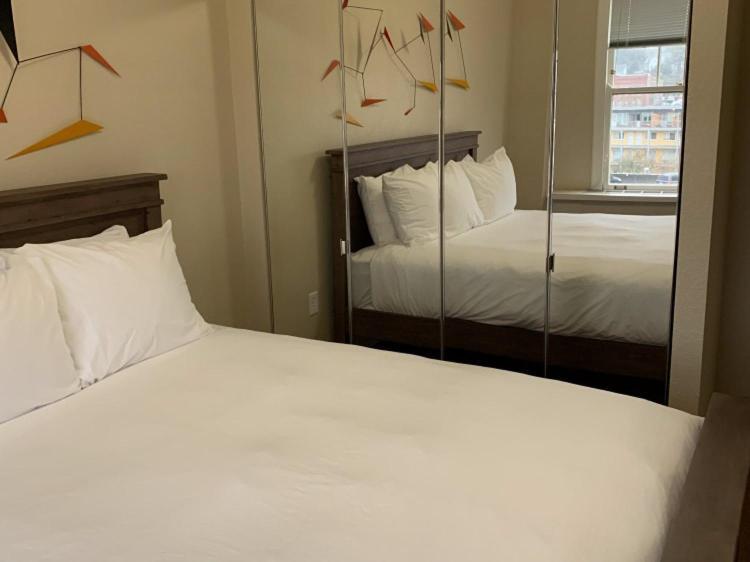 Hotel Leo Bellingham Luaran gambar